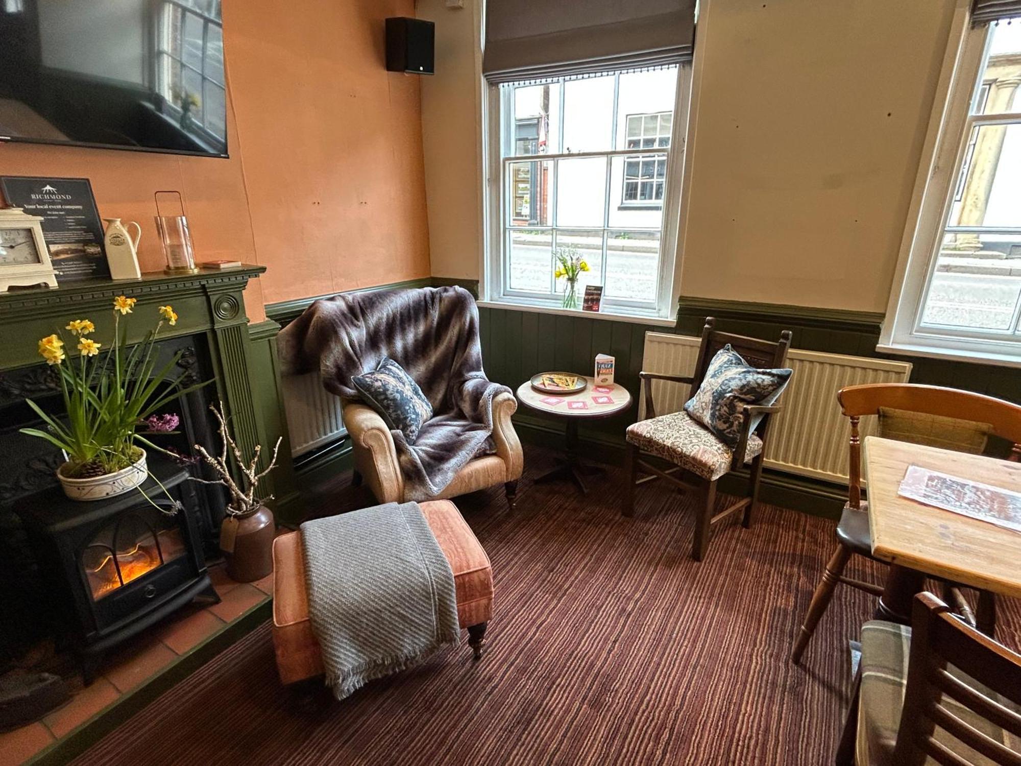 The Crown Hotel Southwell  Eksteriør billede